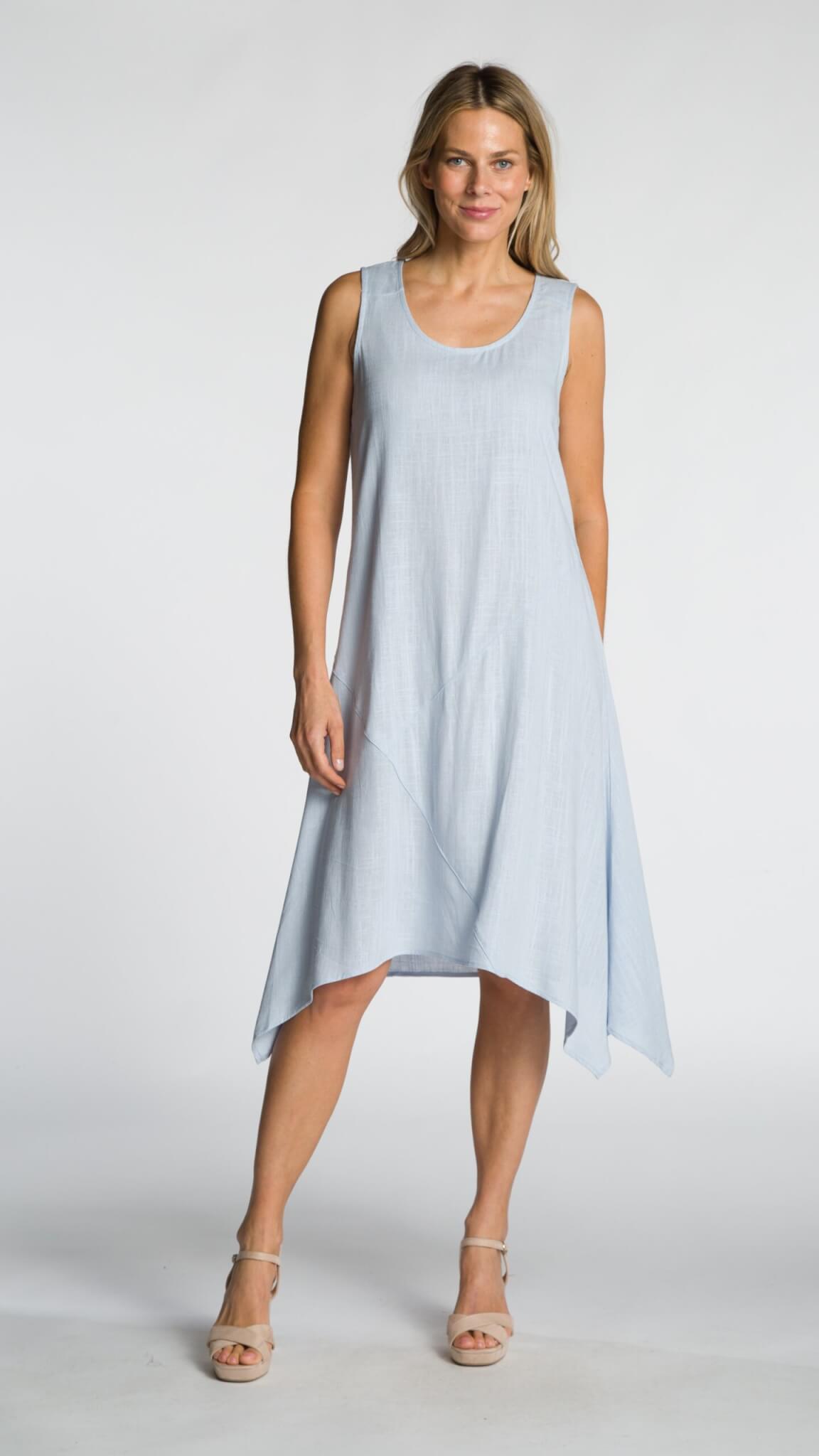 WOMEN'S SKY BLUE SLEEVELESS SCOOP NECK DRESS