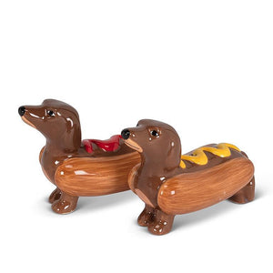 DACHSHUNDS IN HOT DOGS SALT & PEPPER SHAKERS