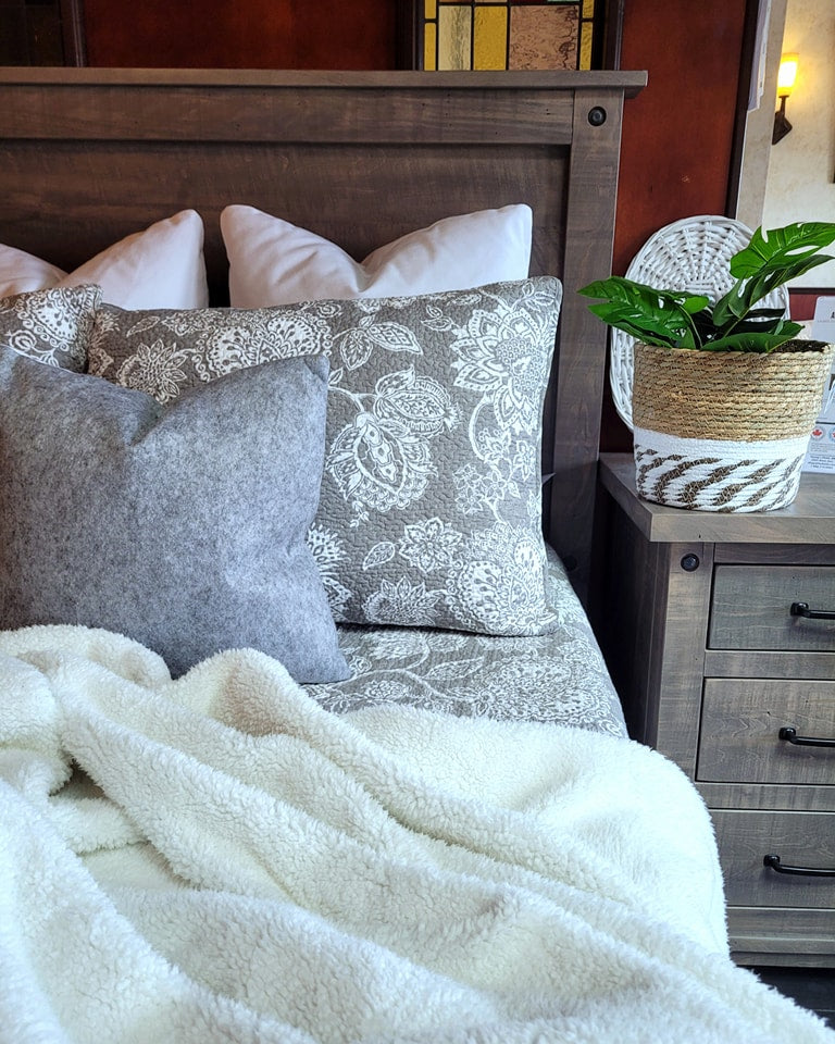 RUFFSAWN ADIRONDACK QUEEN BED Lockside Trading Company